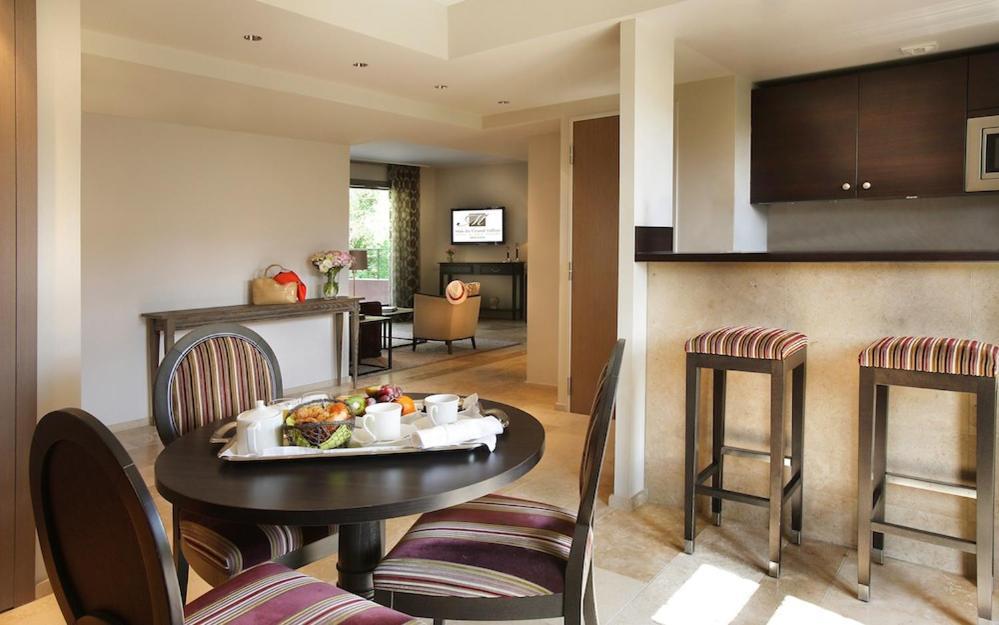 Residence Hoteliere 4 Etoiles Les Mas Du Grand Vallon Mougins Zewnętrze zdjęcie