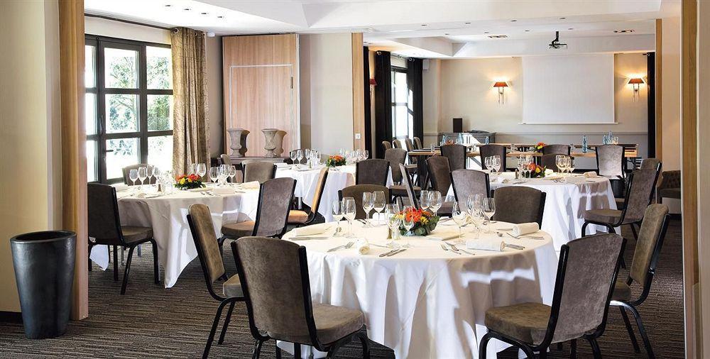 Residence Hoteliere 4 Etoiles Les Mas Du Grand Vallon Mougins Restauracja zdjęcie